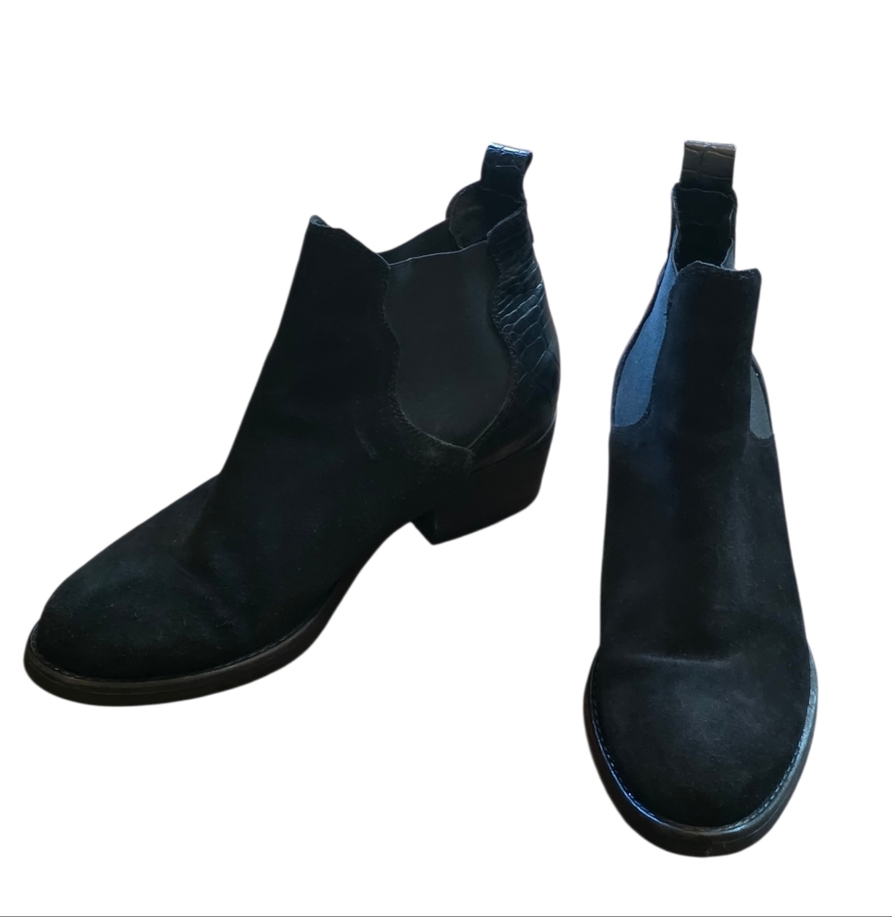 Bos. & Co. Emery Suede Waterproof Chelsea Boot Black Size 40